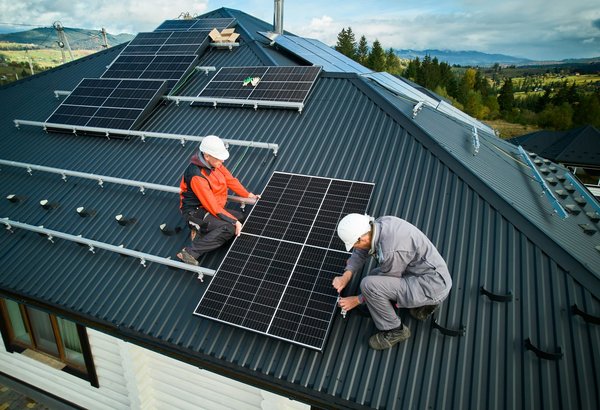 Installation de panneau photovoltaïque en kit : à qui faire confiance ?