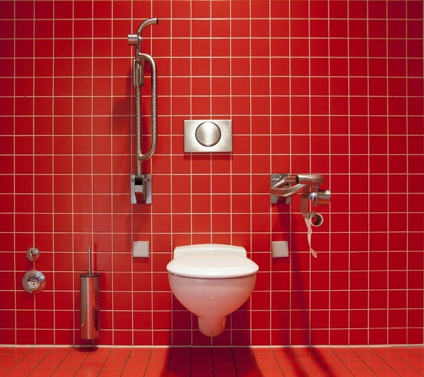 Rénovation de maison : comment choisir un carrelage WC ?